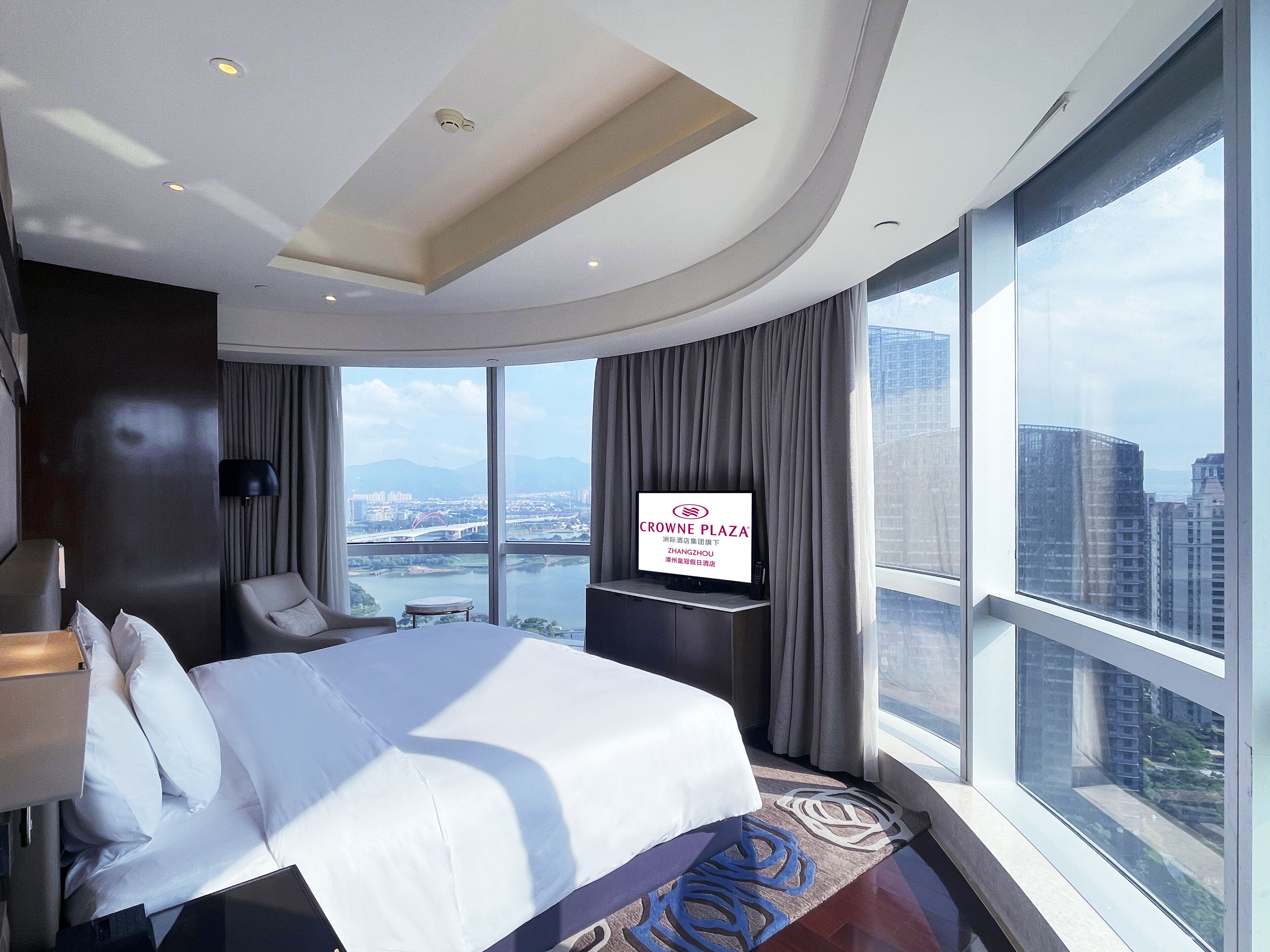 Phòng Suite Executive, 1 giường cỡ king (Living Area) | Khu phòng khách | TV màn hình phẳng, các kênh phim phải trả tiền 