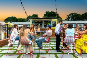 Pool views, serves lunch, dinner, and brunch - Freebird Motor Lodge by Reverie Boutique Collection (West Yarmouth)