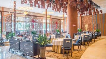 Breakfast, lunch, dinner served; Chinese cuisine