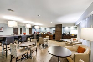 Free daily continental breakfast - Wingate by Wyndham Slidell/New Orleans East Area (Slidell)