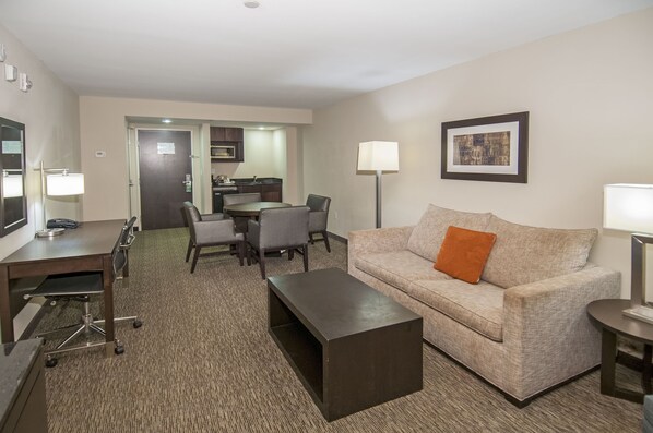 Suite estudio, 1 cama de matrimonio grande, no fumadores | 1 dormitorio, ropa de cama de alta calidad, caja fuerte y escritorio