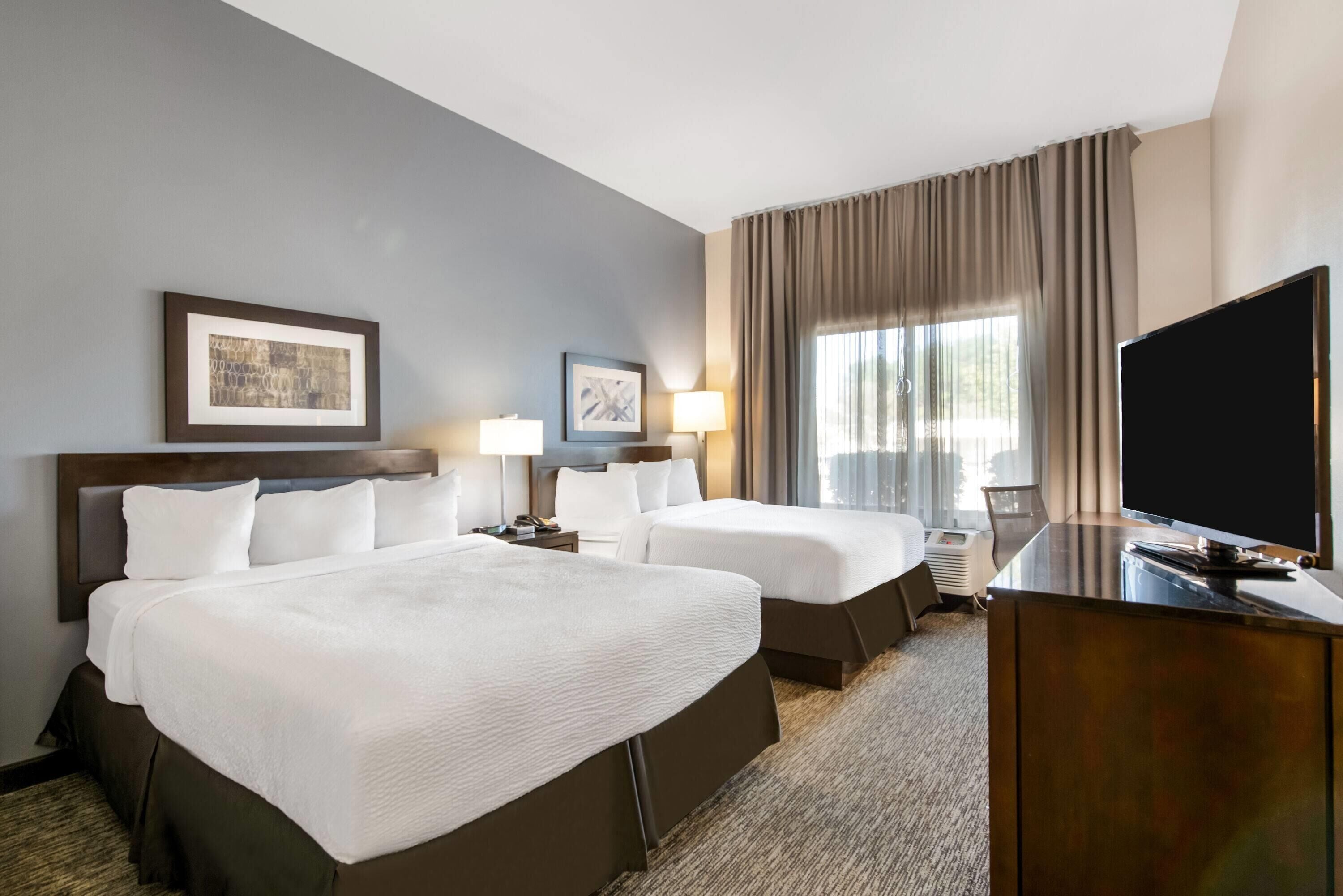 Room, 2 Queen Beds, Non Smoking | 1 bedroom, premium bedding, in-room safe, desk