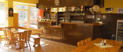 Bar (en la propiedad)