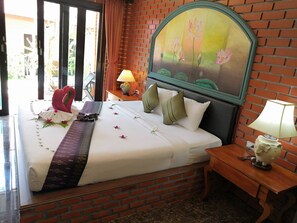 スーペリア ルーム ダブルベッド 1 台 | セーフティボックス (室内)、WiFi (無料)