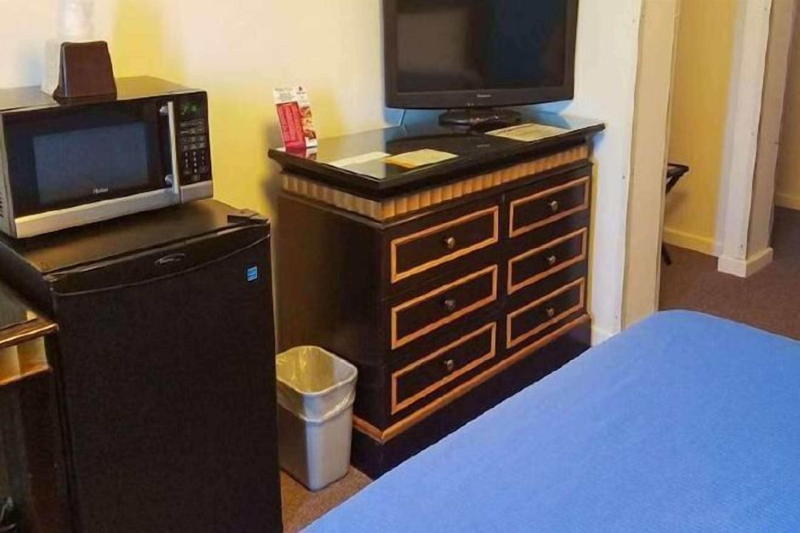 Free WiFi, wheelchair access