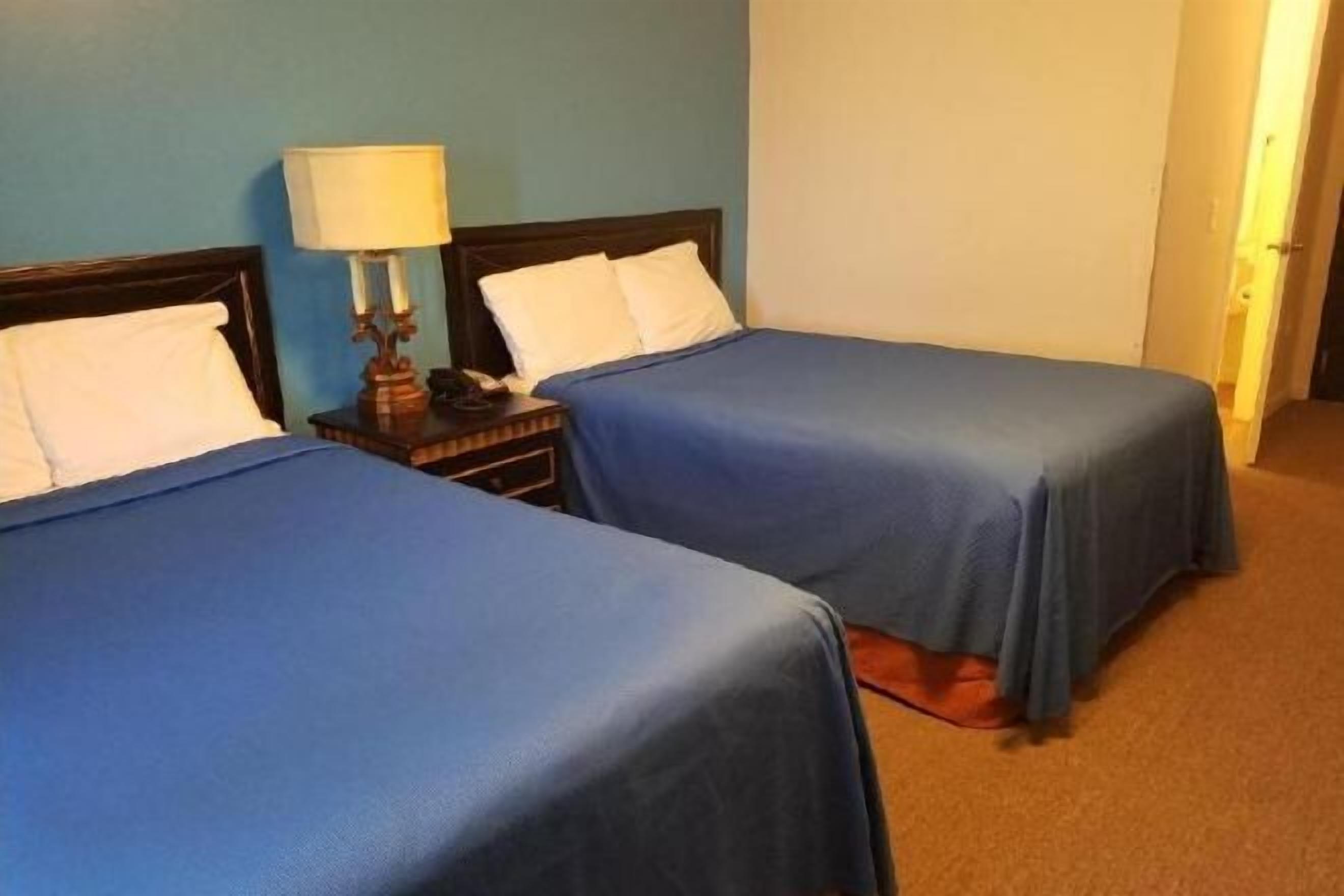 Free WiFi, wheelchair access