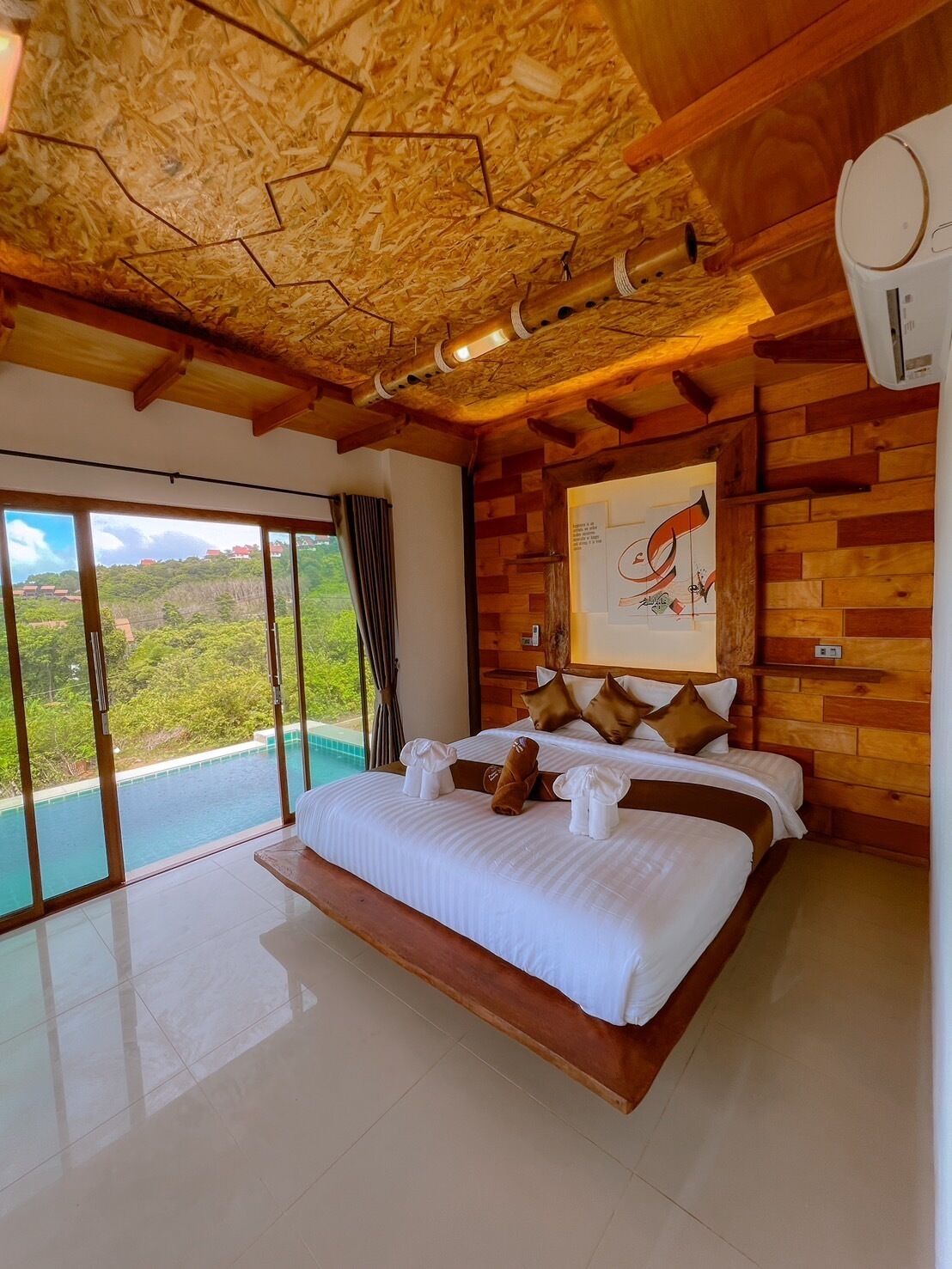 Family 2 Bedrooms with Pool Villas | 2 ห้องนอน, ตู้นิรภัยในห้องพัก, ห้องพักตกแต่งอย่างมีเอกลักษณ์, โต๊ะทำงาน