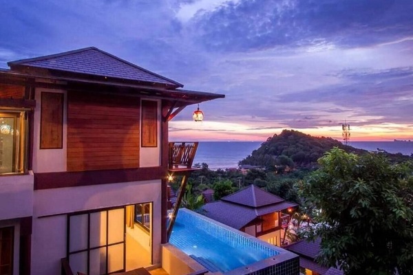 Beach/ocean view