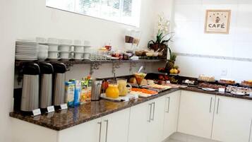 Desayuno buffet incluido todos los días