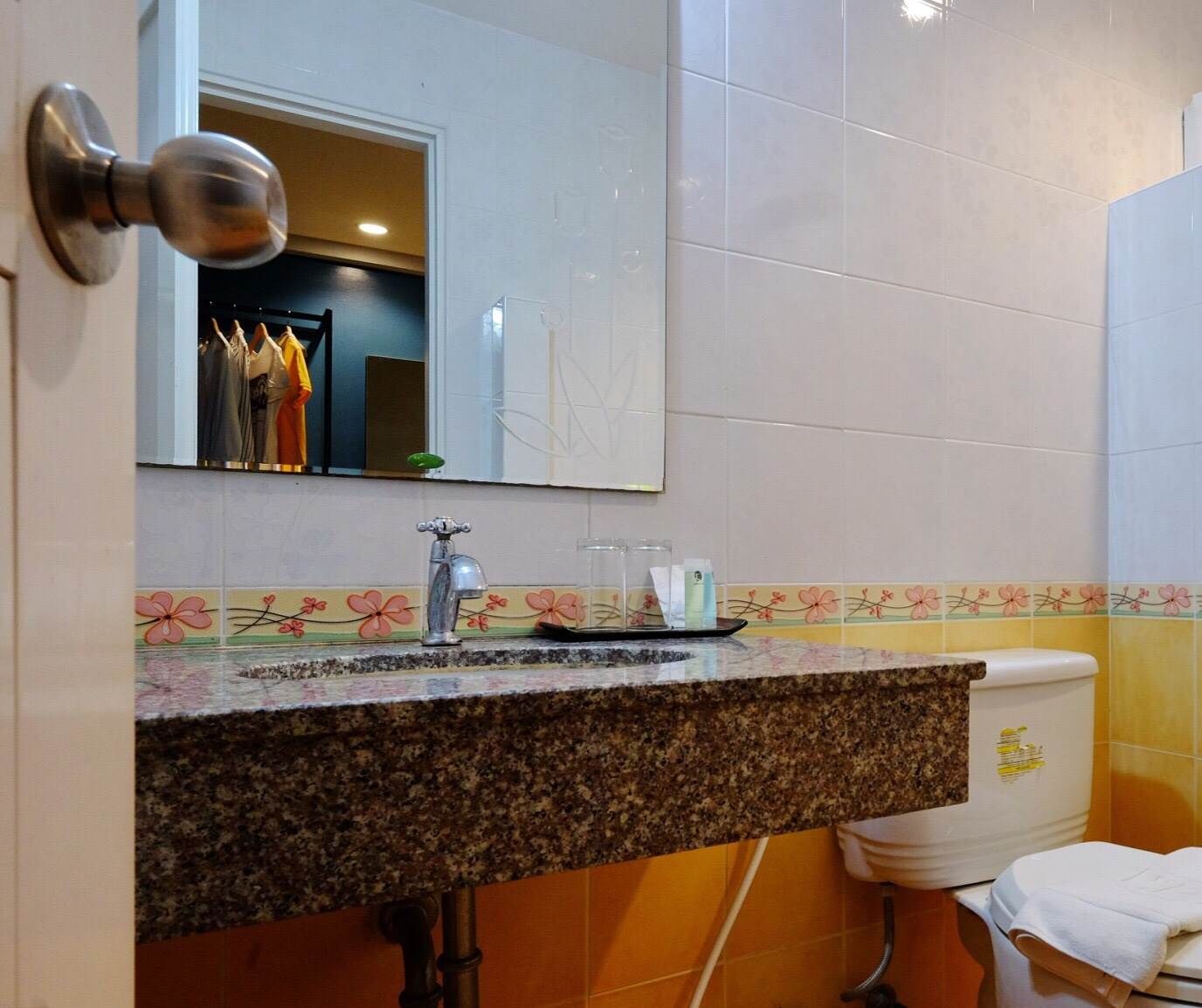 Photo - Tharapark View Hotel - SHA Plus