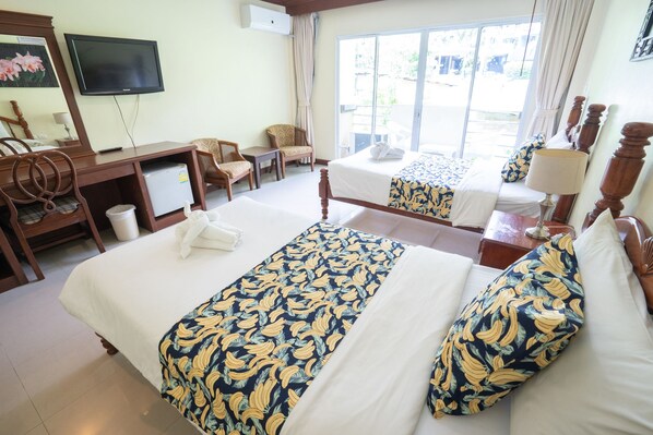 Superior Room | In-room safe, desk, cots/infant beds, rollaway beds