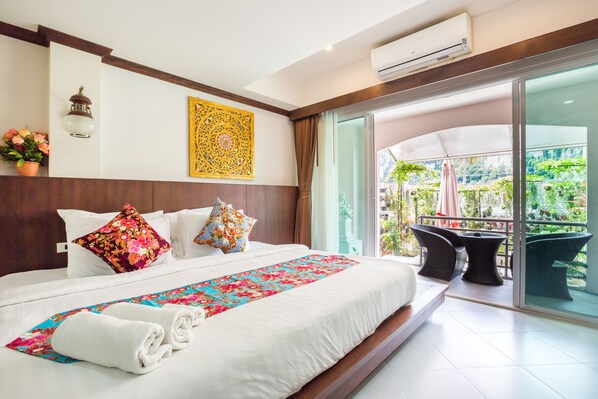 In-room safe, blackout drapes, rollaway beds, free WiFi - The Nine Hotel at Ao Nang (Krabi)