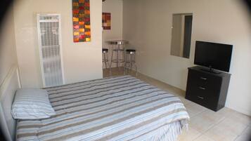 标准双人房 | 免费 WiFi