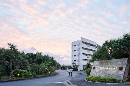 Exterior. Cypress Resort Kumejima