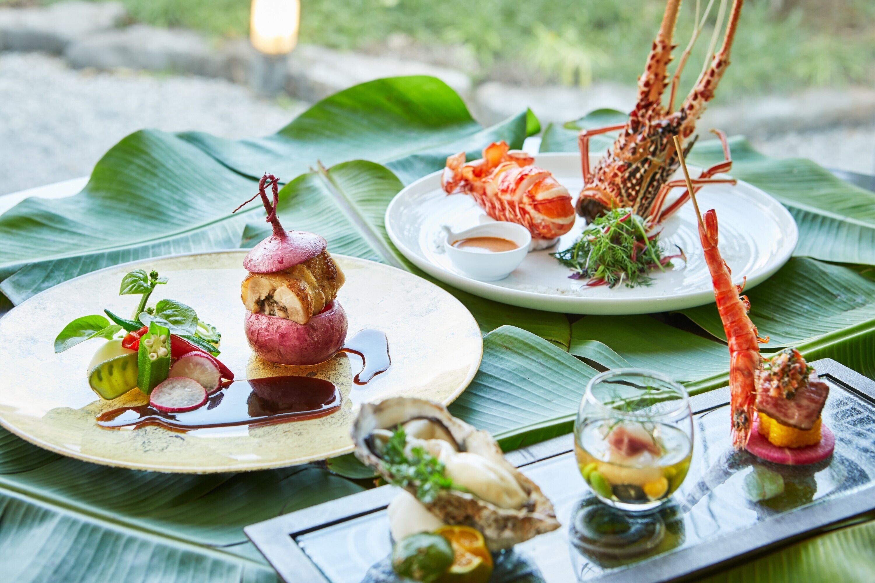 Breakfast, lunch, dinner served; Fusion cuisine 