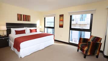 Superior Room, 1 King Bed | Minibar, in-room safe, individually decorated, individually furnished