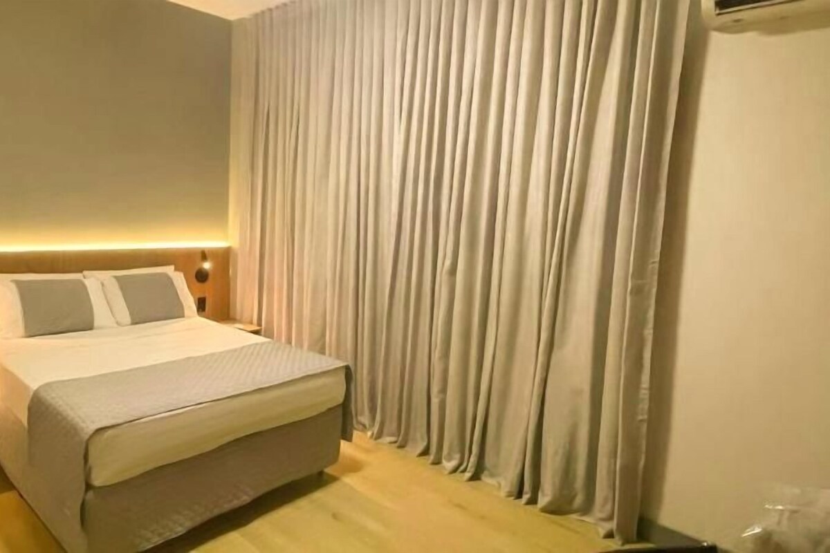In-room safe, desk, blackout drapes, WiFi (free)