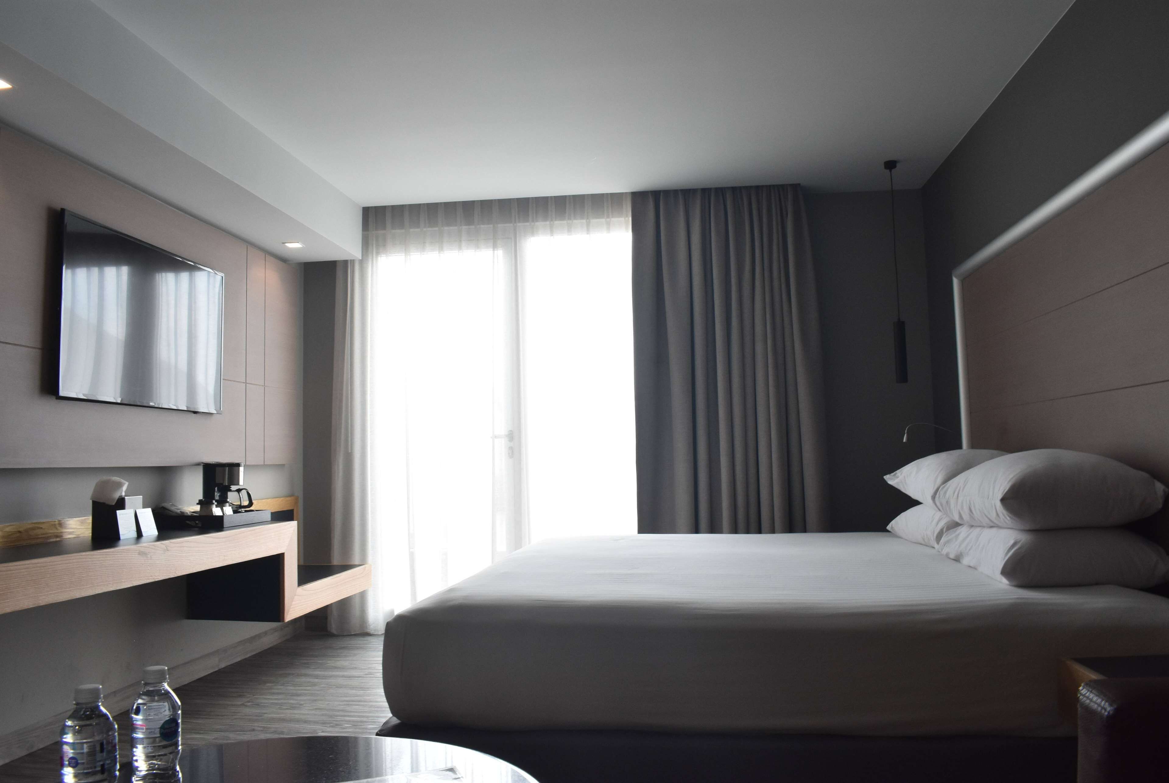 套房, 1 張特大雙人床, 非吸煙房, 露台 | 羽絨被、記憶棉床墊、房內夾萬、獨特裝修