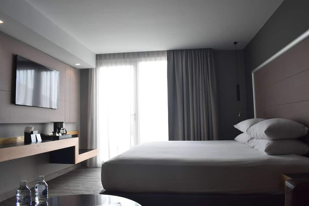 Ramada by Wyndham Mexico City Santa Fe