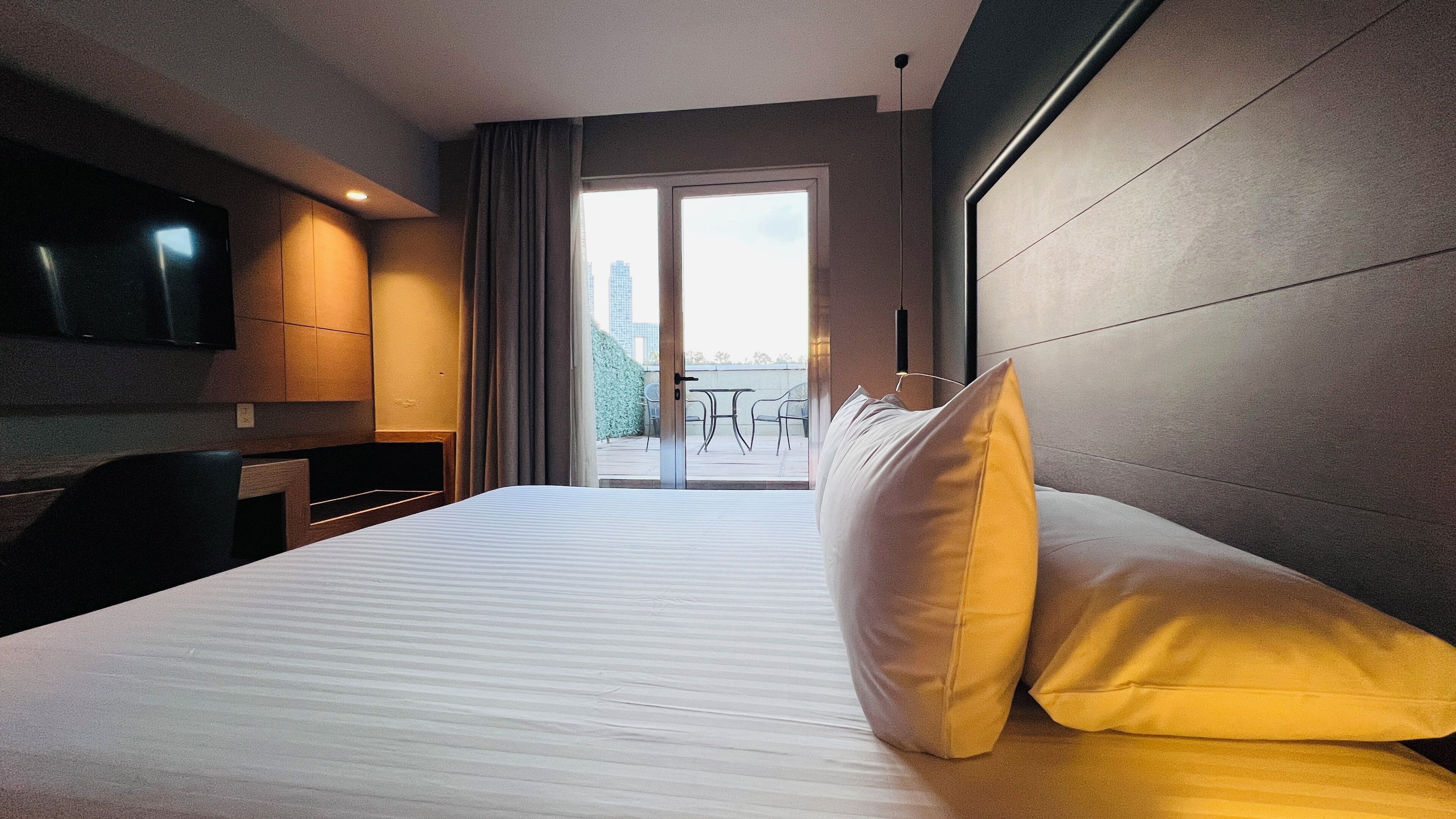 Suite, 1 King Bed, Non Smoking, Terrace | Down duvets, memory-foam beds, in-room safe, individually furnished