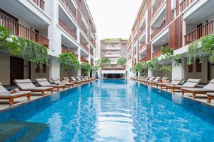 Outdoor pool, sun loungers