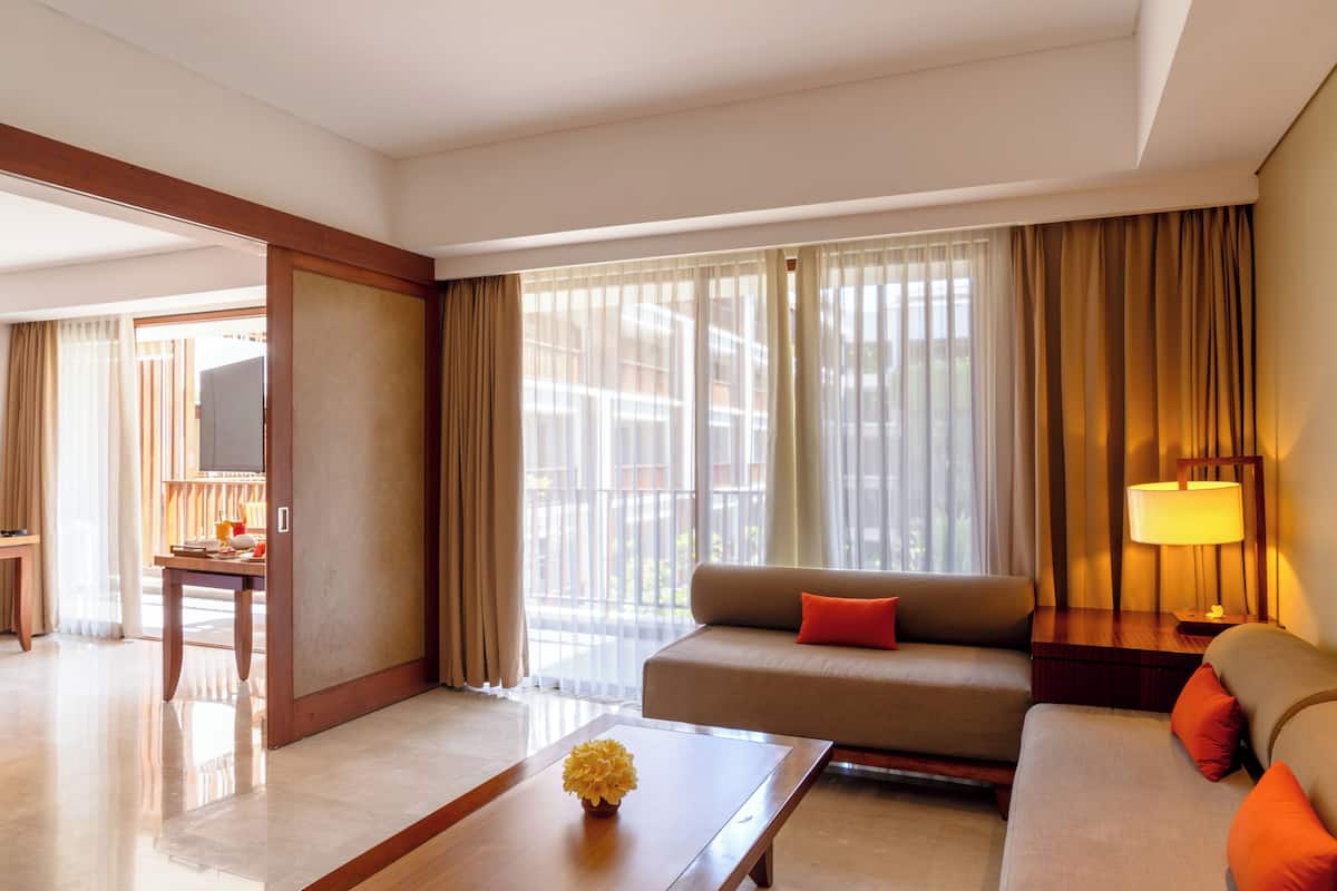 43-inch led tv with cable channels, tv, netflix