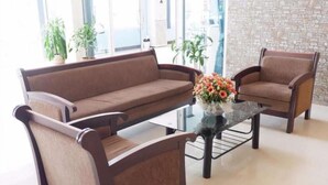 Unclassified image, 2 of 60, button - Na Chaidej Hotel (Surat Thani)