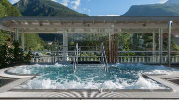 Soins corporels, massages aux pierres chaudes, massages prénataux