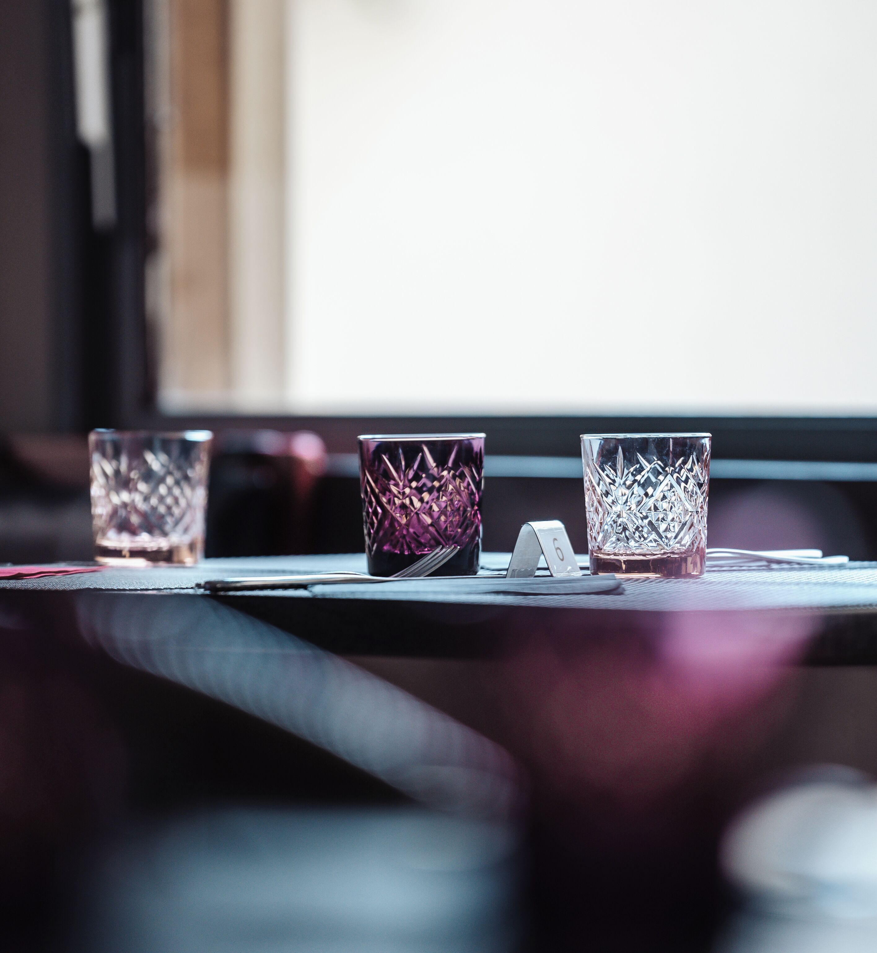 Breakfast, lunch, dinner served; Regional cuisine 