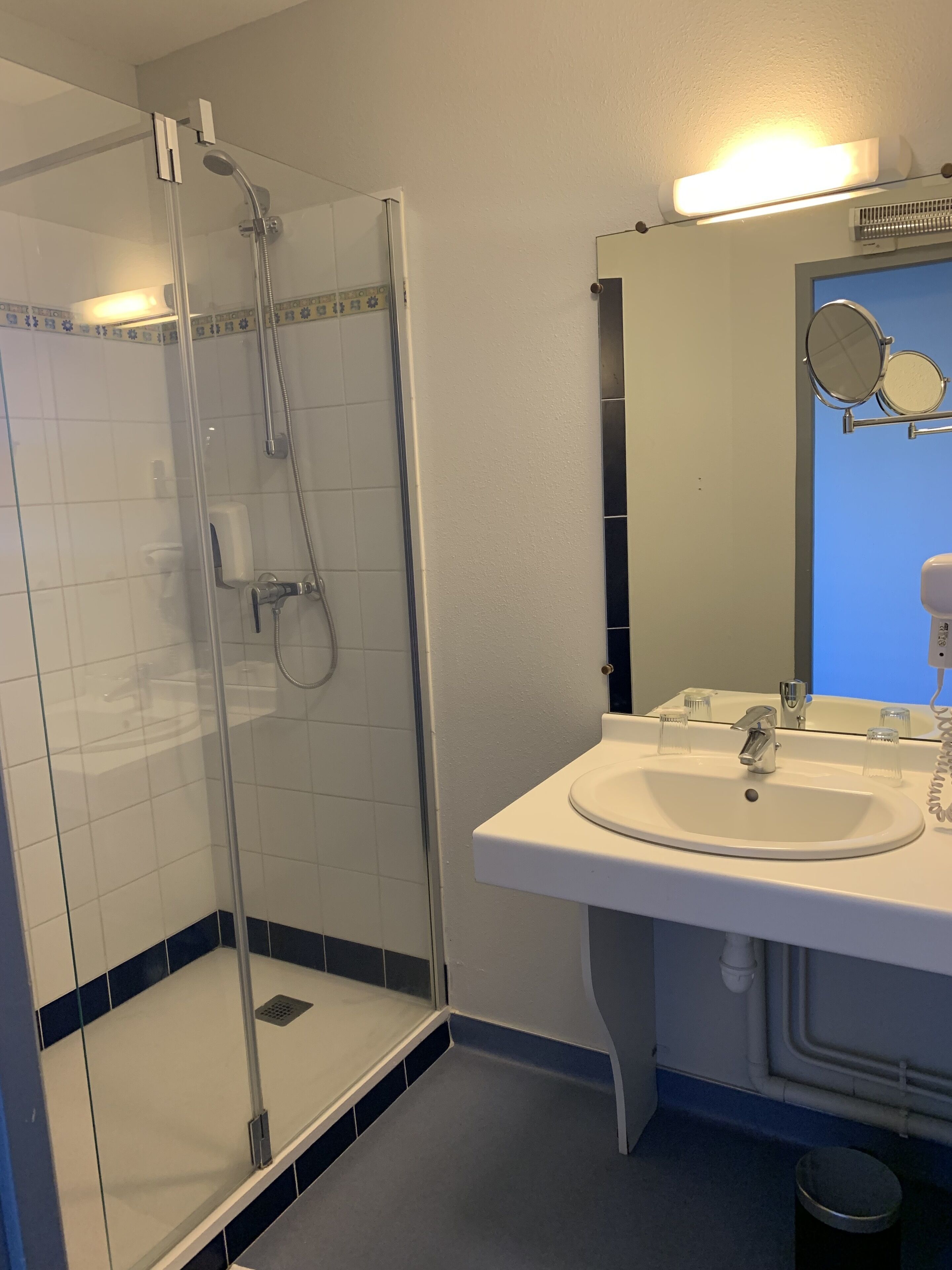 Photo - Hotel les Commercants