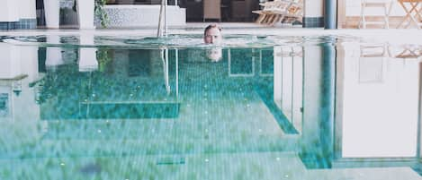 2 indoor pools, pool loungers