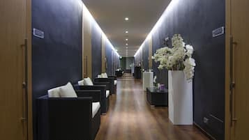 Sauna, hot tub, Turkish bath, body treatments, hot stone massages