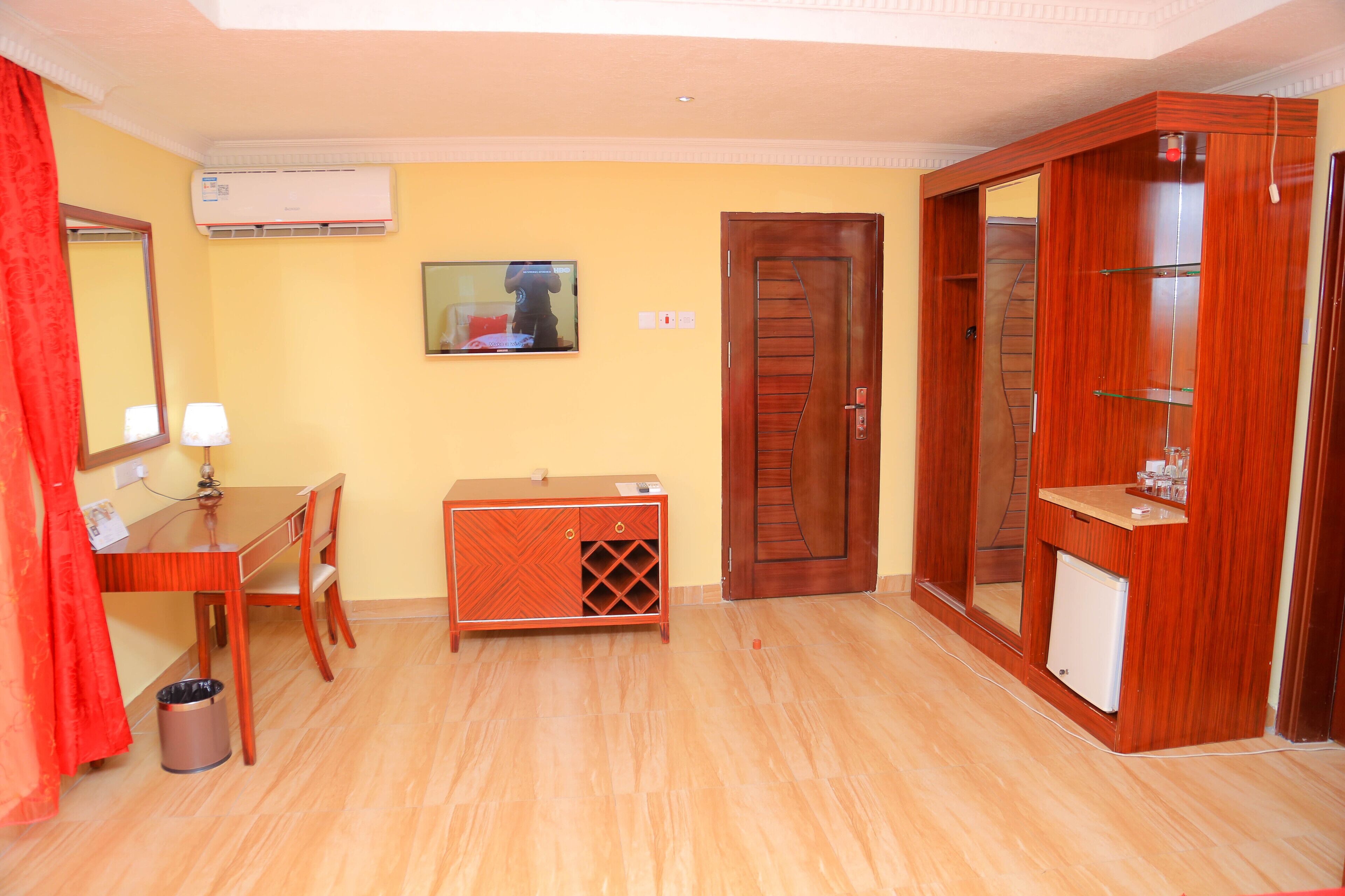 Foto - Tiffany Diamond Hotels Ltd - Indira Gandhi street