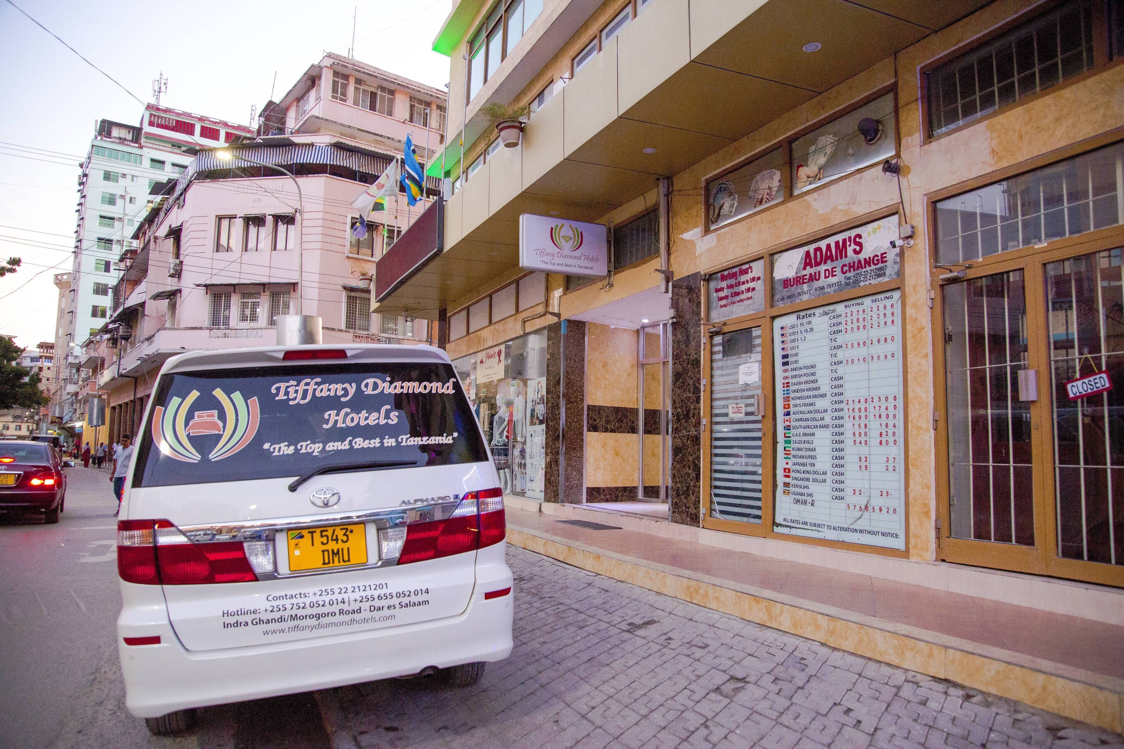 Foto - Tiffany Diamond Hotels Ltd - Indira Gandhi street