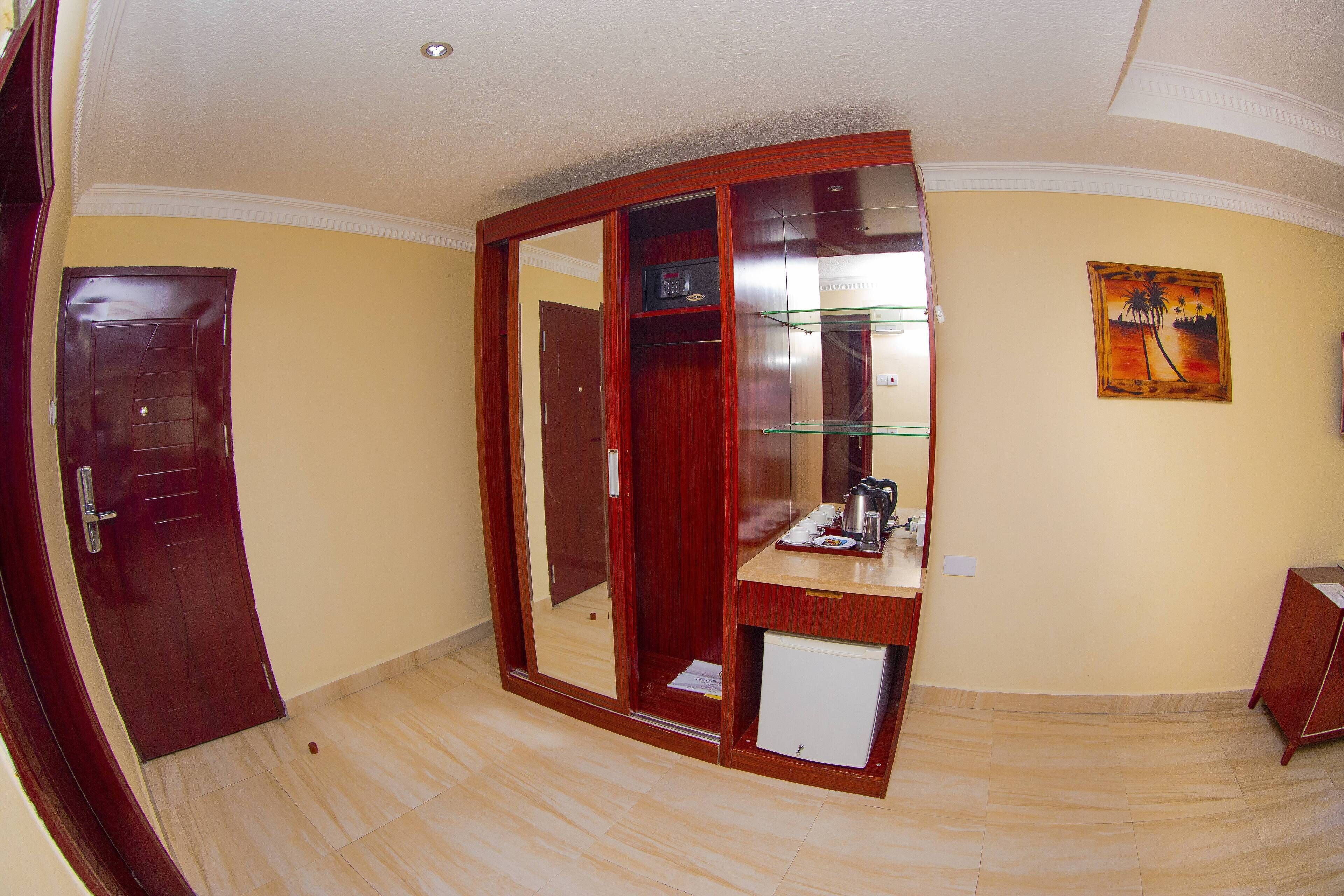 Foto - Tiffany Diamond Hotels Ltd - Indira Gandhi street