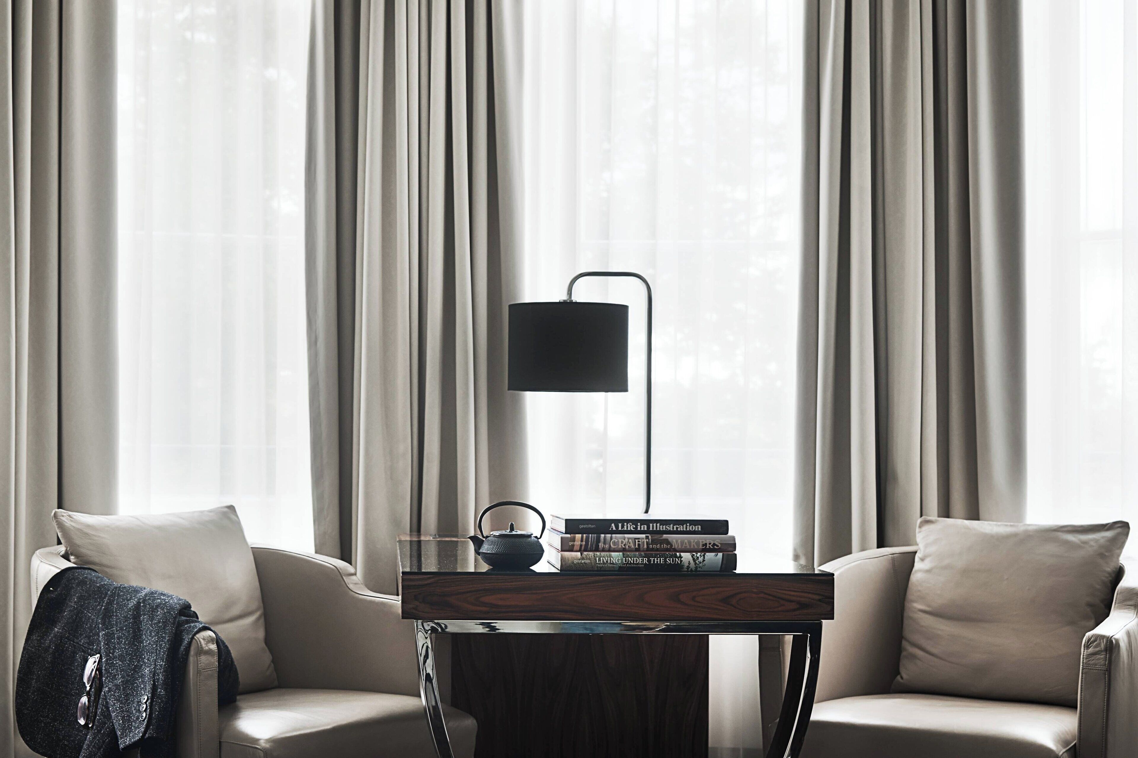 Superior Room, 1 King Bed | Premium bedding, minibar, in-room safe, desk