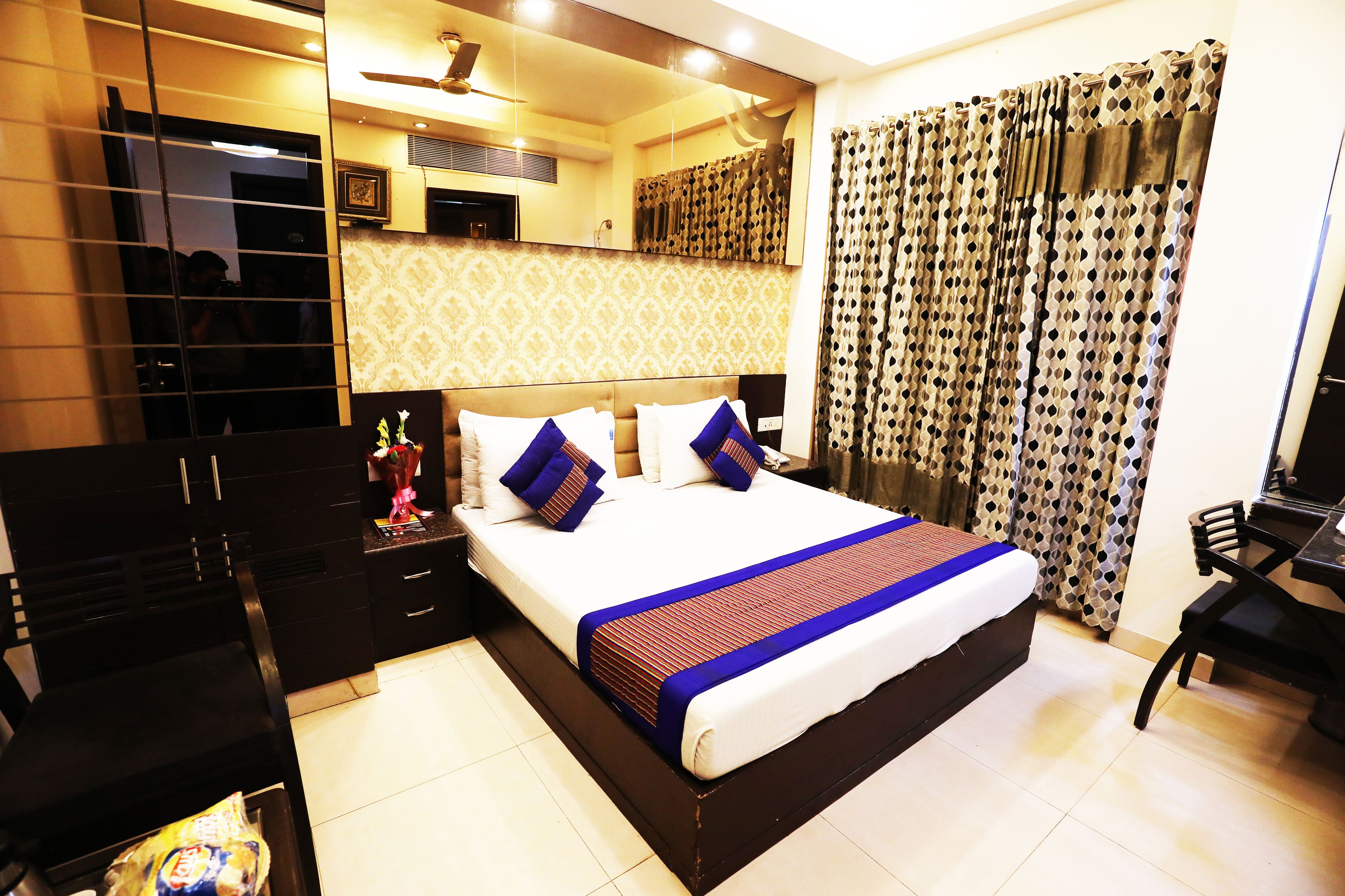 Superior Room | Desk, free rollaway beds, free WiFi