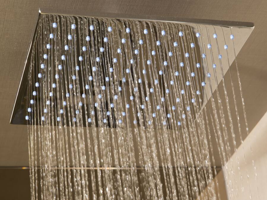 A showerhead with multiple nozzles.