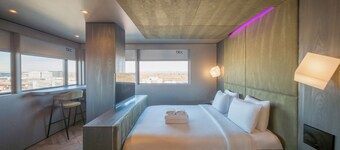 Bloc Hotel London Gatwick Airport