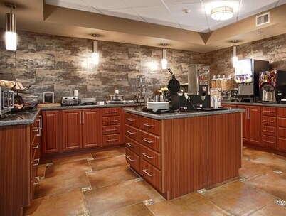 Days Inn by Wyndham Redwater