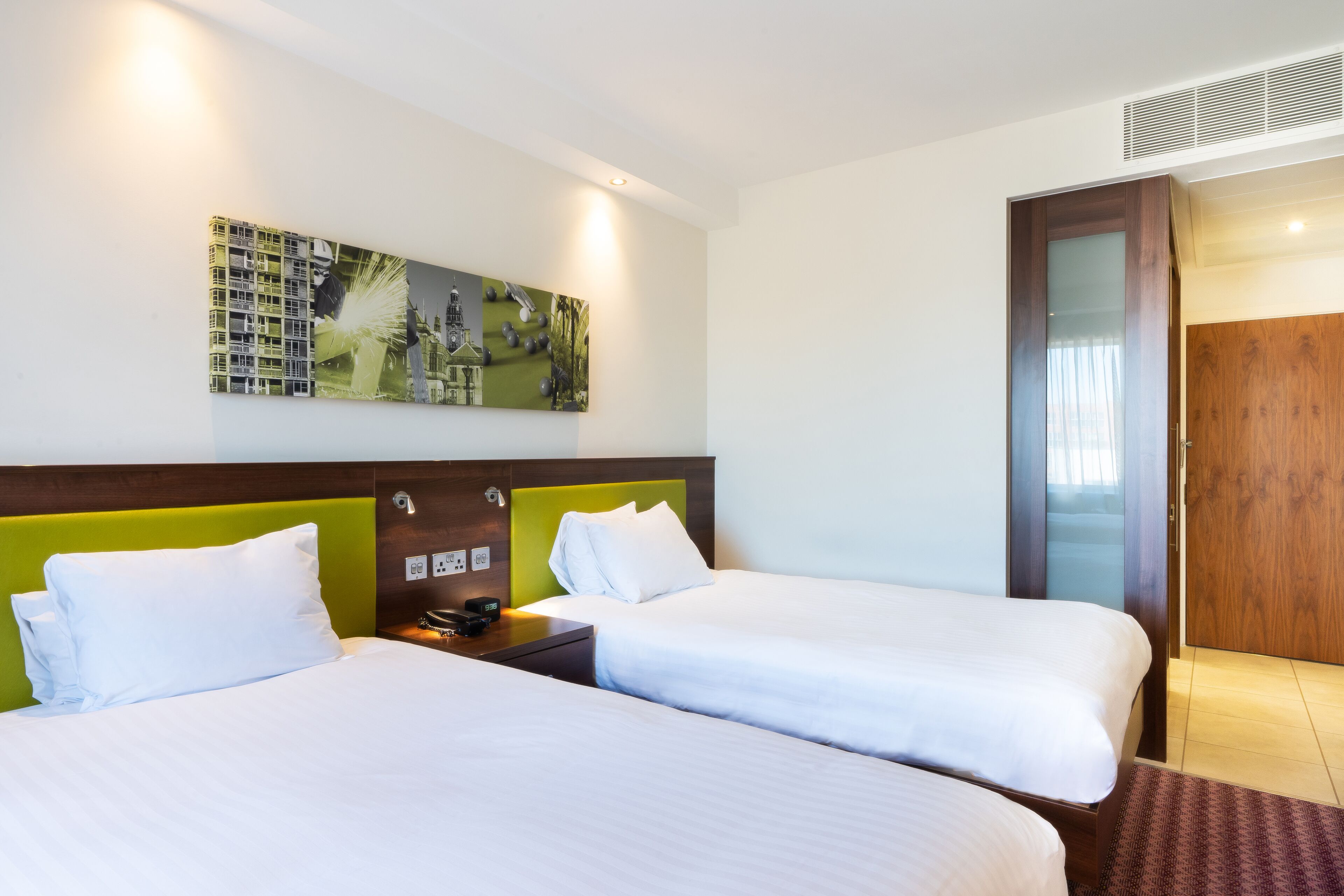 twin room, 2 single beds | 1 bedroom, in-room safe, laptop workspace, blackout curtains