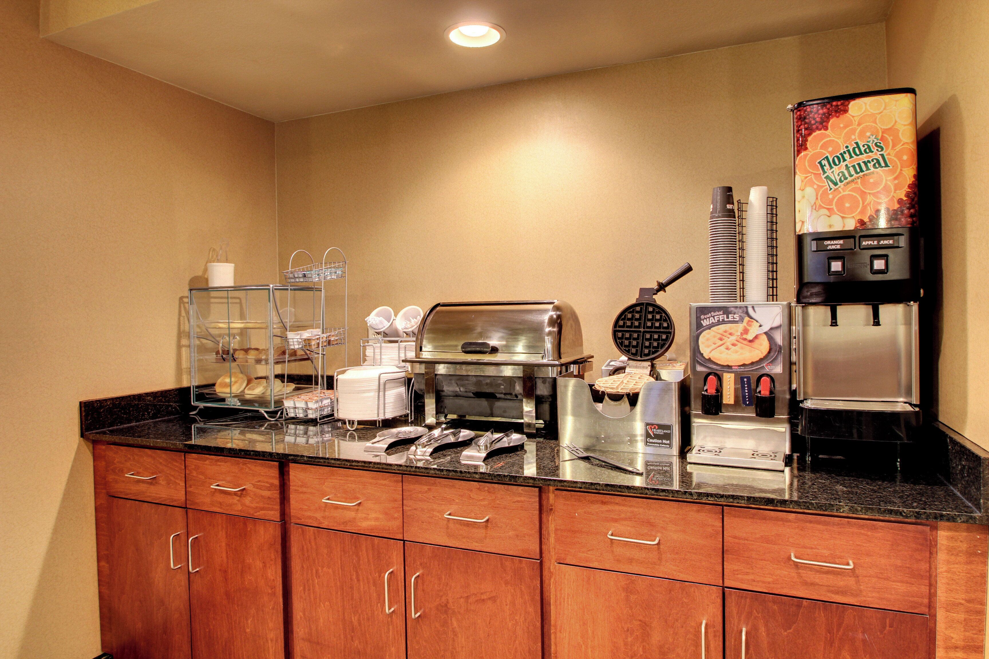 free daily full breakfast