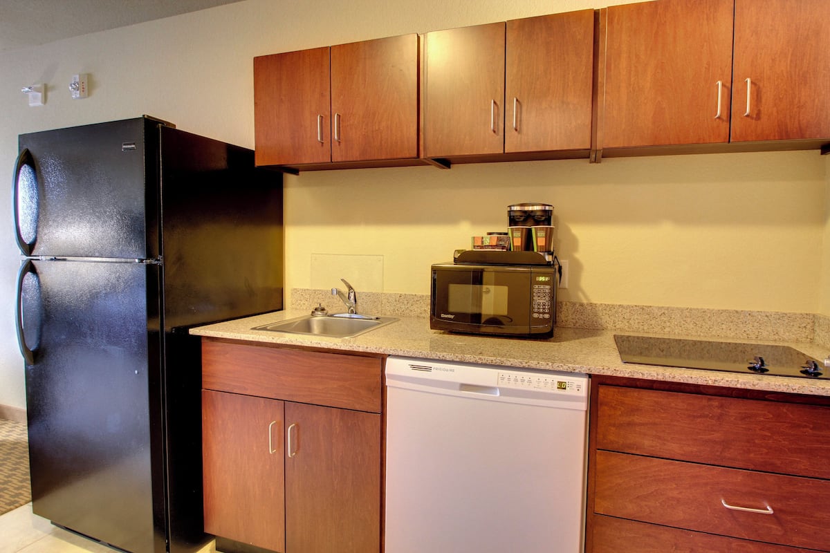 room, 1 king bed with sofa bed, accessible, non smoking (tub and bench seat) | premium bedding, pillow-top beds, desk, laptop workspace