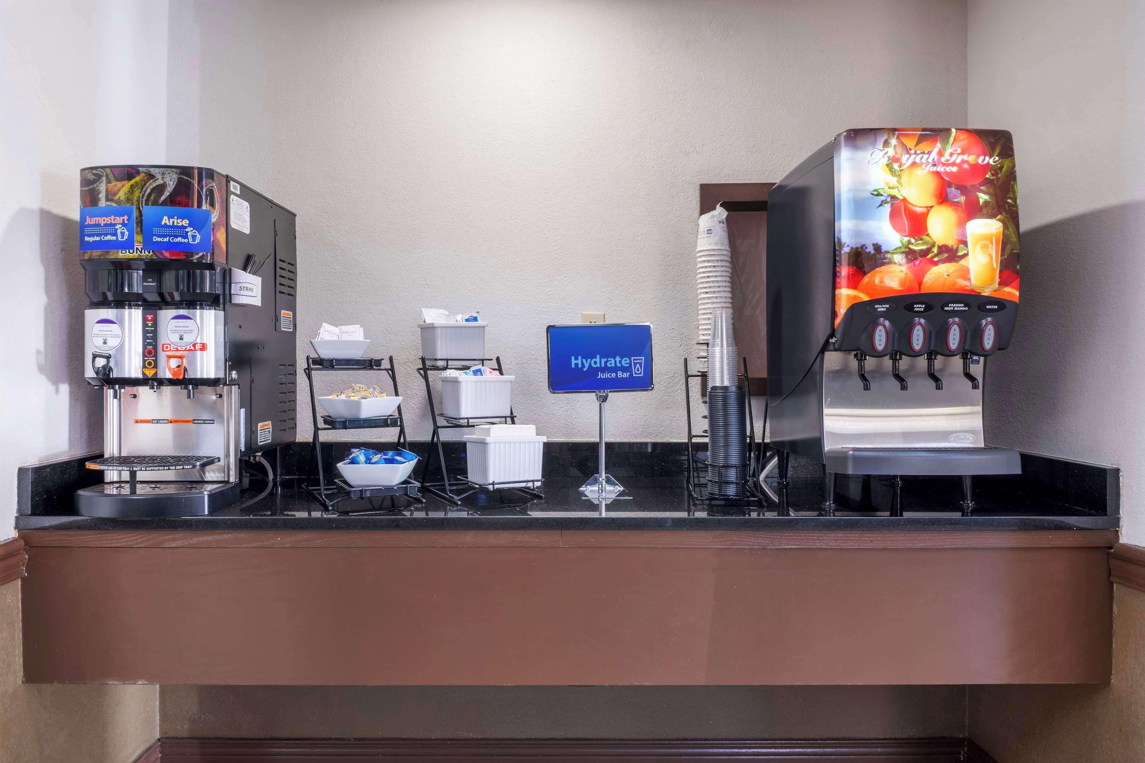 free daily full breakfast