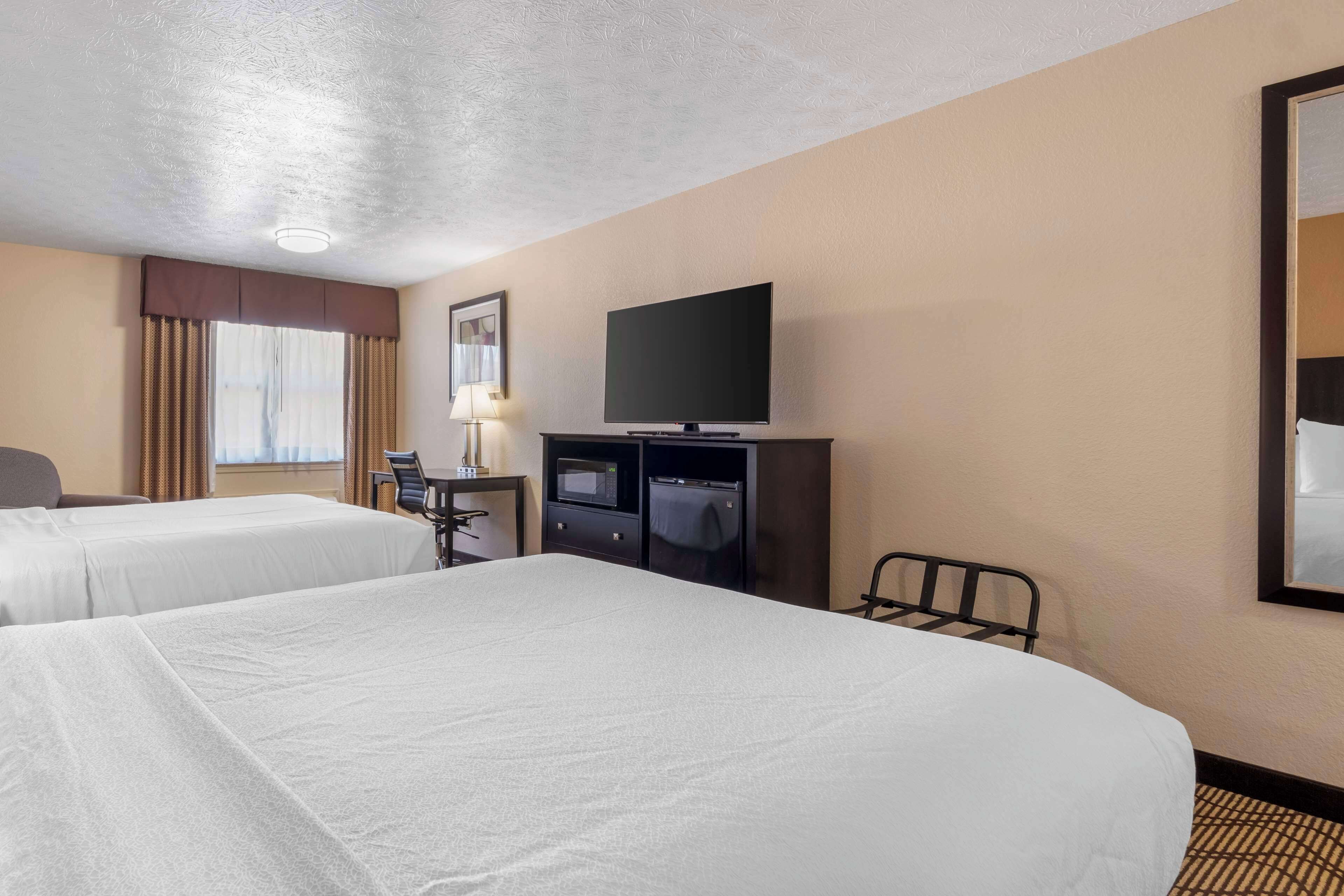 standard room, 2 queen beds, non smoking, refrigerator & microwave | premium bedding, iron/ironing board, rollaway beds, free wifi