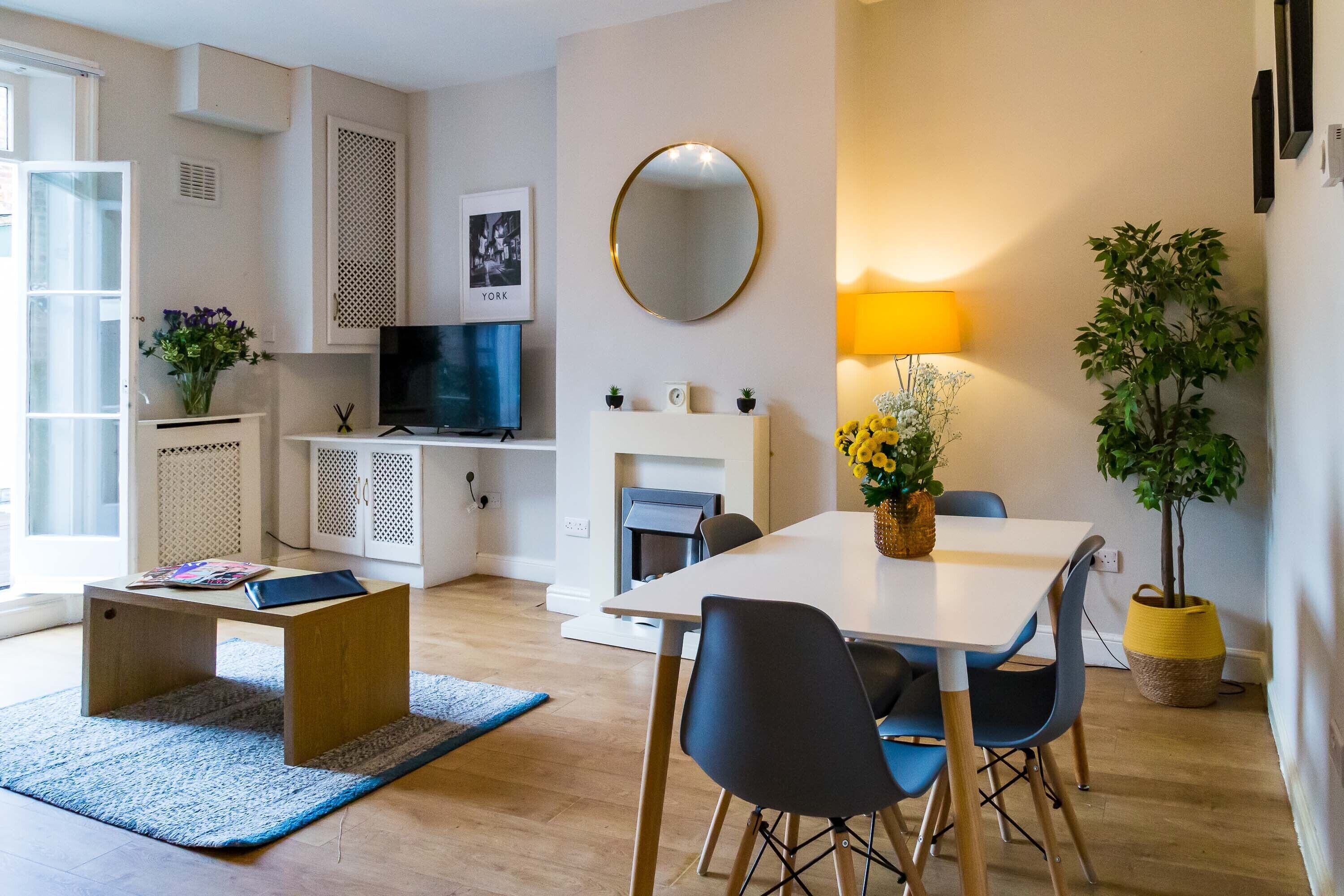 Photo - Goodramgate Apartments