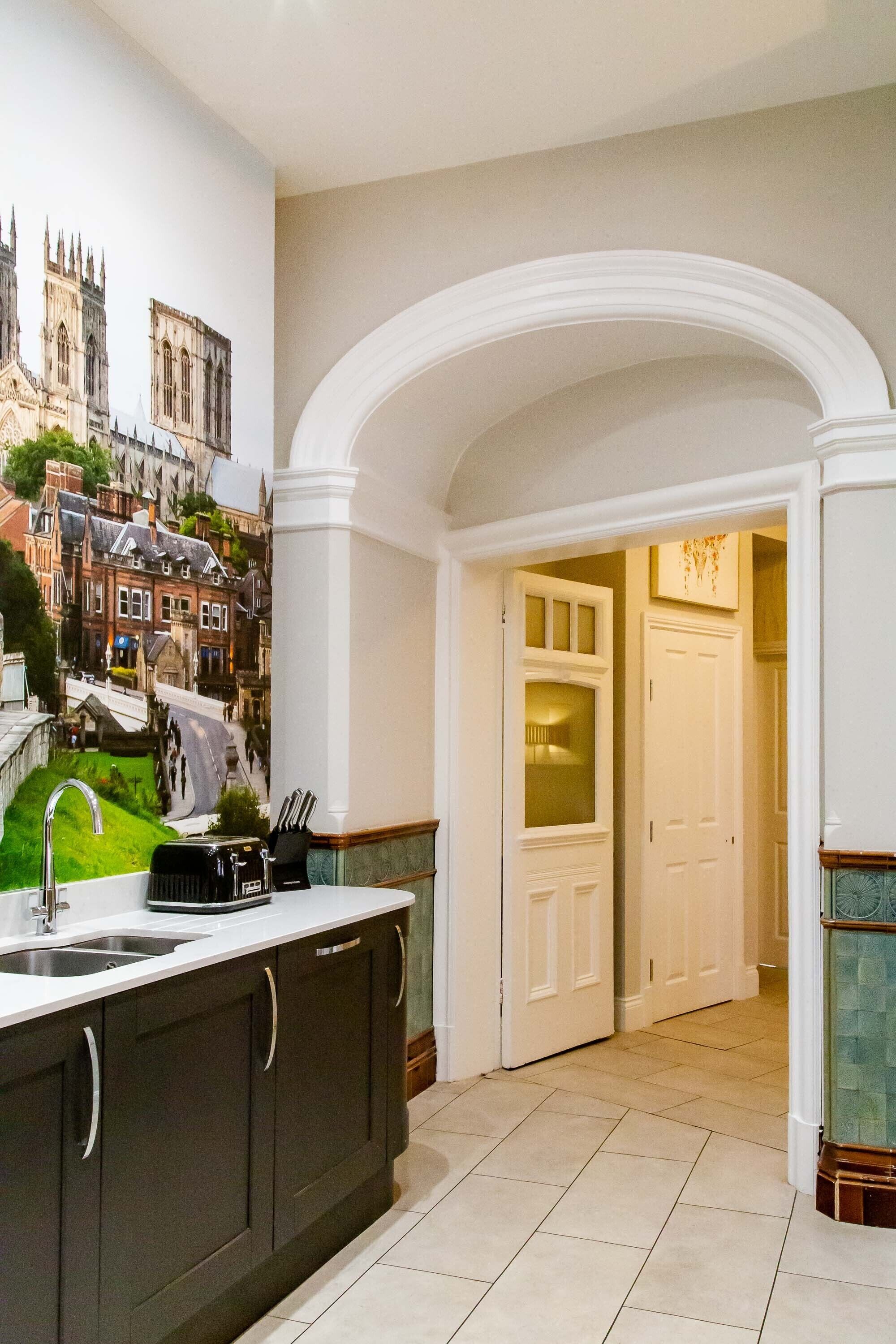 Refrigerador, microondas, horno, placa de cocina