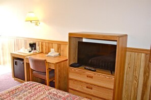 โต๊ะทำงาน, เตารีด/โต๊ะรีดผ้า, Wi-Fi ฟรี