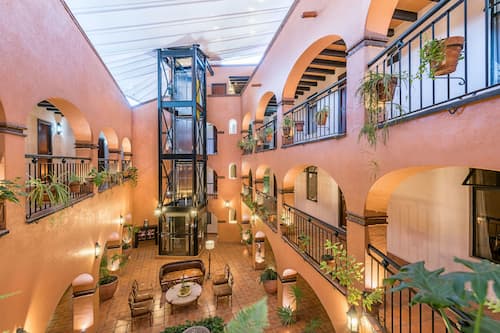 Sala de estar en el lobby