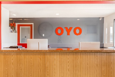 Recepción. OYO Hotel Shelby MT Hwy 2 & I-15